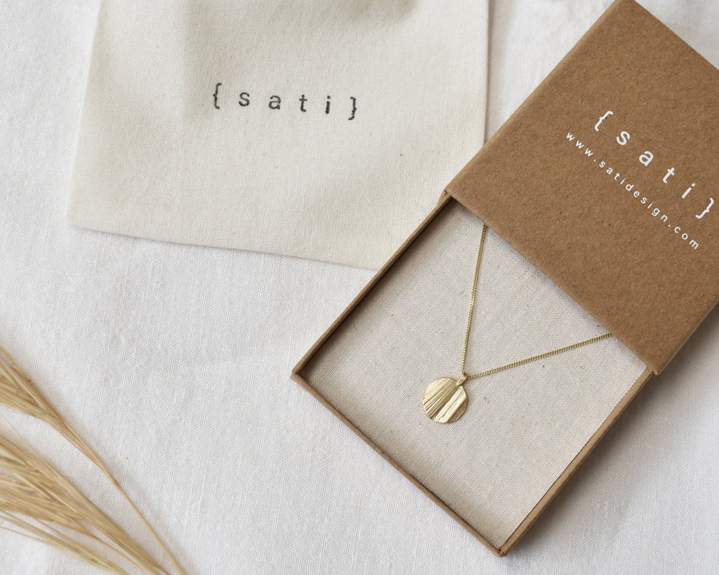 Mindful Gifts: Thoughtful Presents for Yogis and Meditation Lovers